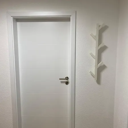 Sunny Mit Balkon - Kueche - Bad *